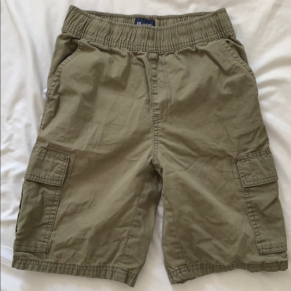 Children’s Place Army Green Cargo Shorts, Size 10